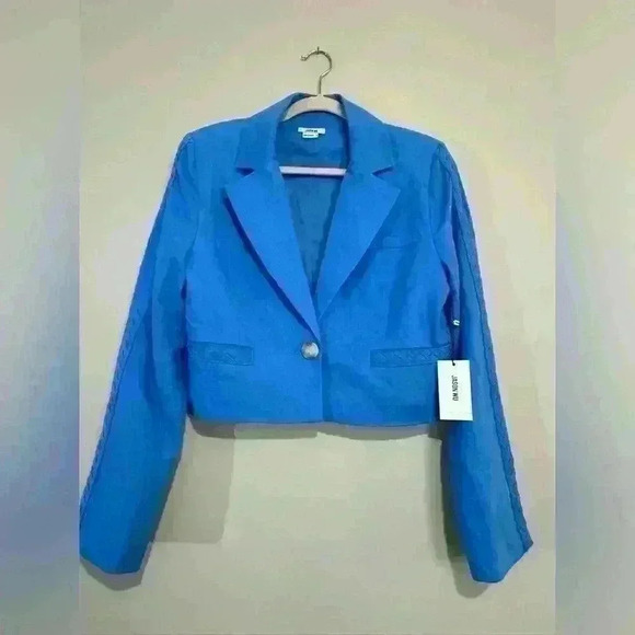 Jason Wu Jackets & Blazers - JASON WU
Blazer new w/ Tags